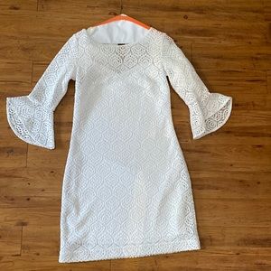 Lilly Pulitzer white XS 3/4 sleeve dress.